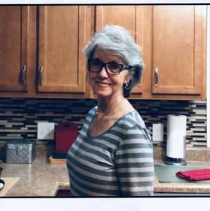 Meet your Posher, Gloria